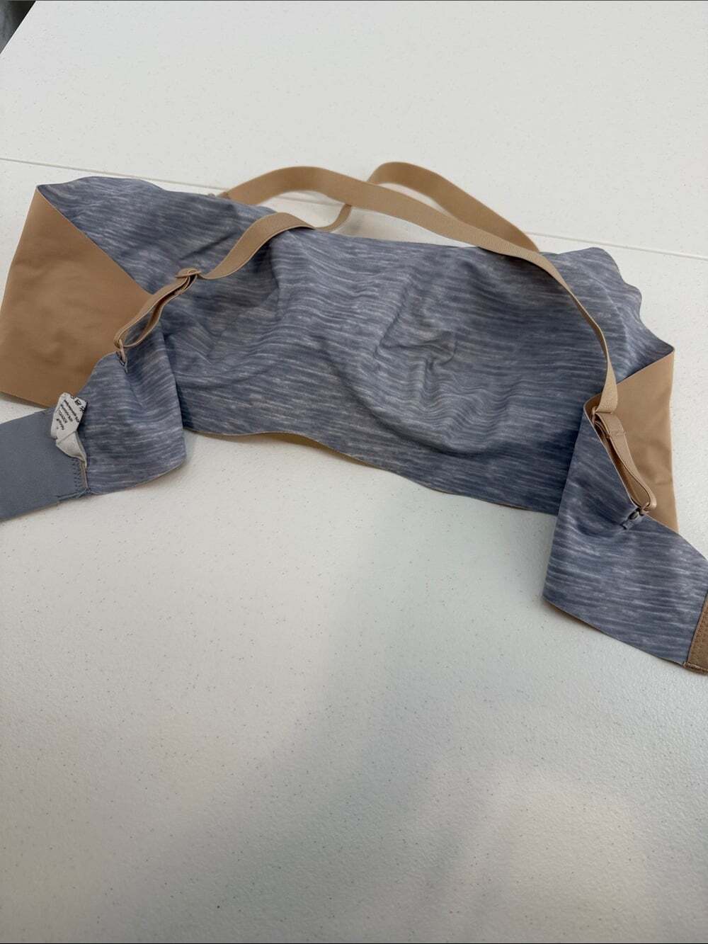 Knix Seamless Evolution Reversible Bra Nude Size 3 - Picture 4 of 6